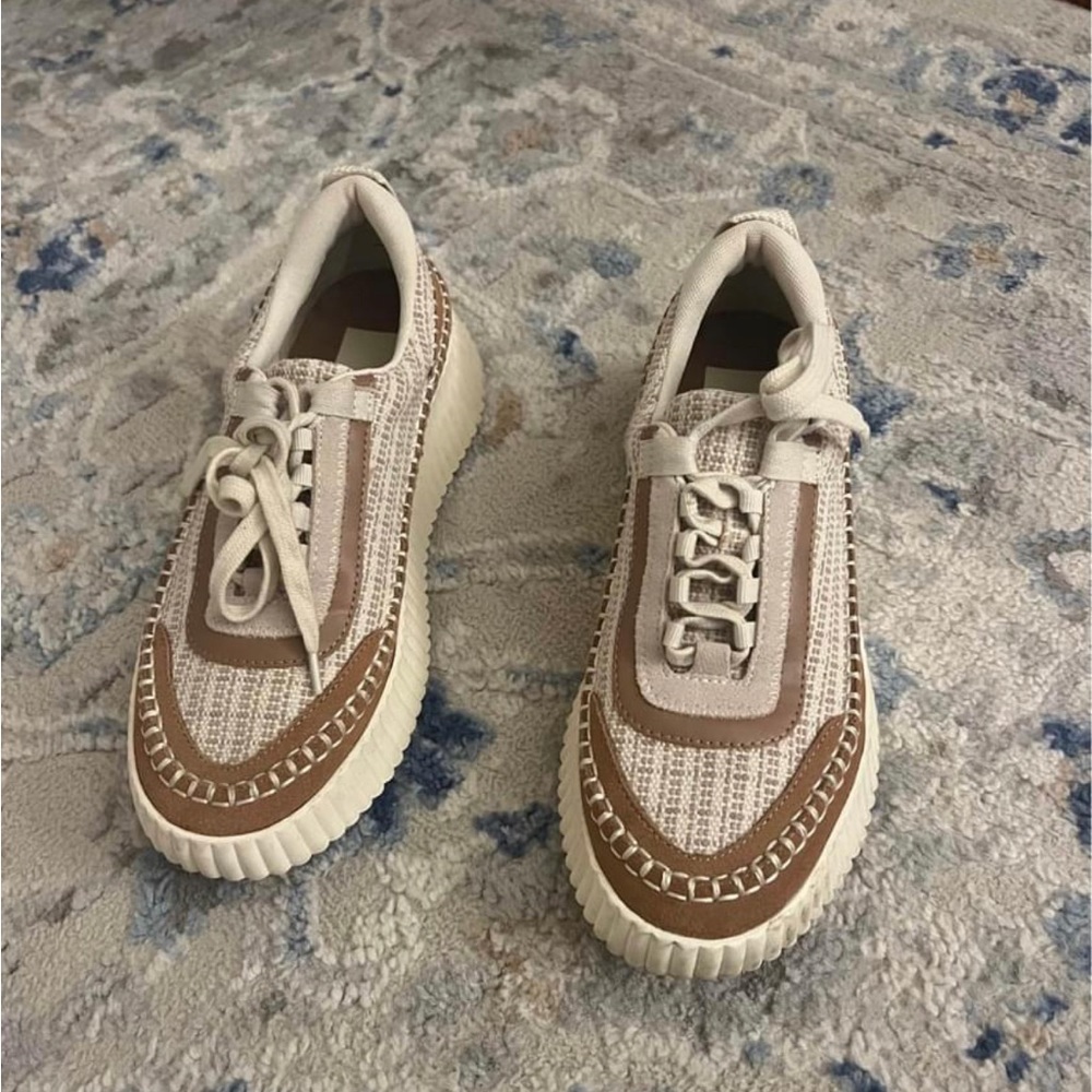 Dolce Vita sneakers